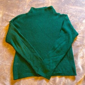 Green BP knitted sweater
